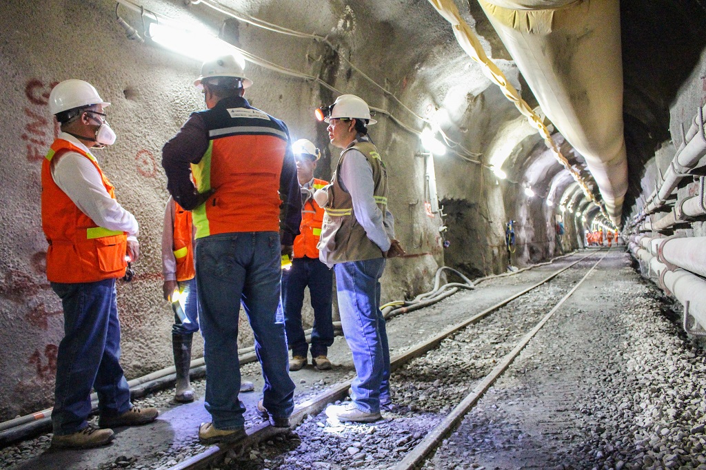 Tunel Alto Piura 1k01