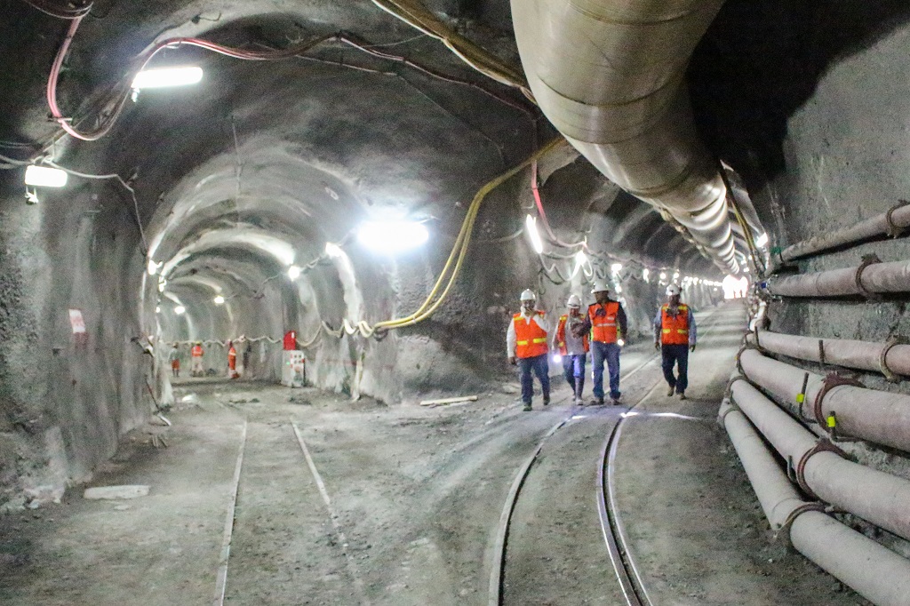 Tunel Alto Piura 1k02
