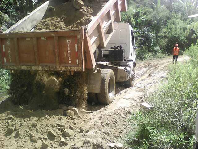 rehabilitan carreteras 1