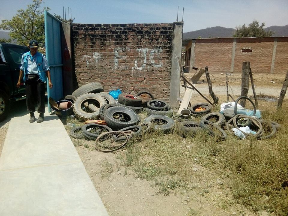 Llantas prevencion dengue01
