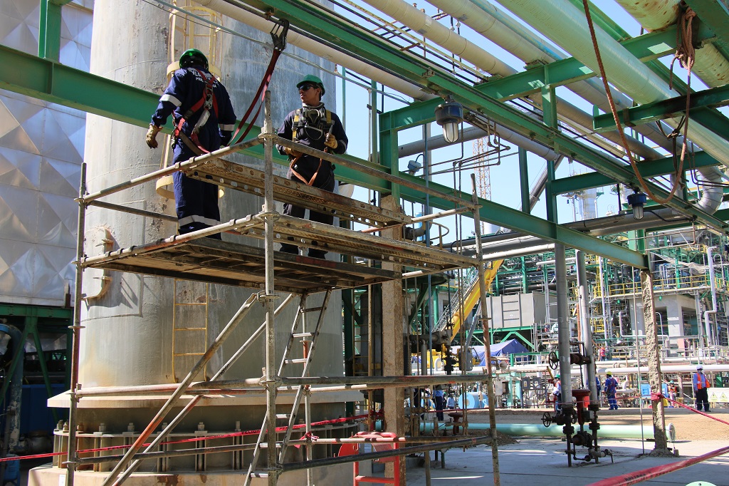 Refineria de Talara mantenimiento 04