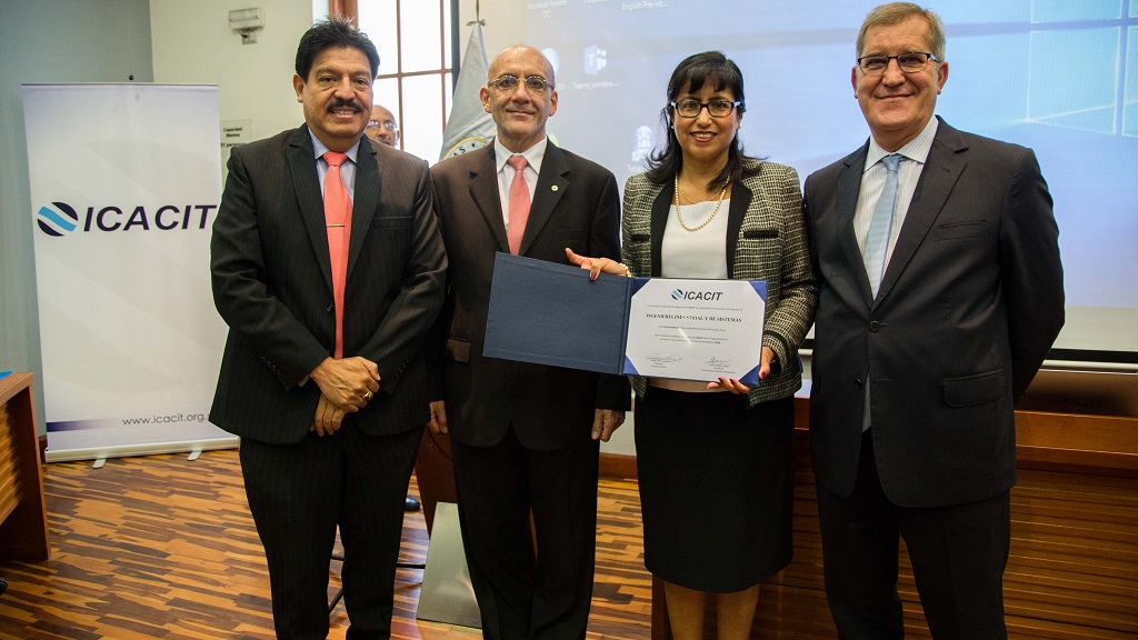 Importante acreditación recibe Facultad de Ingeniería de UDEP