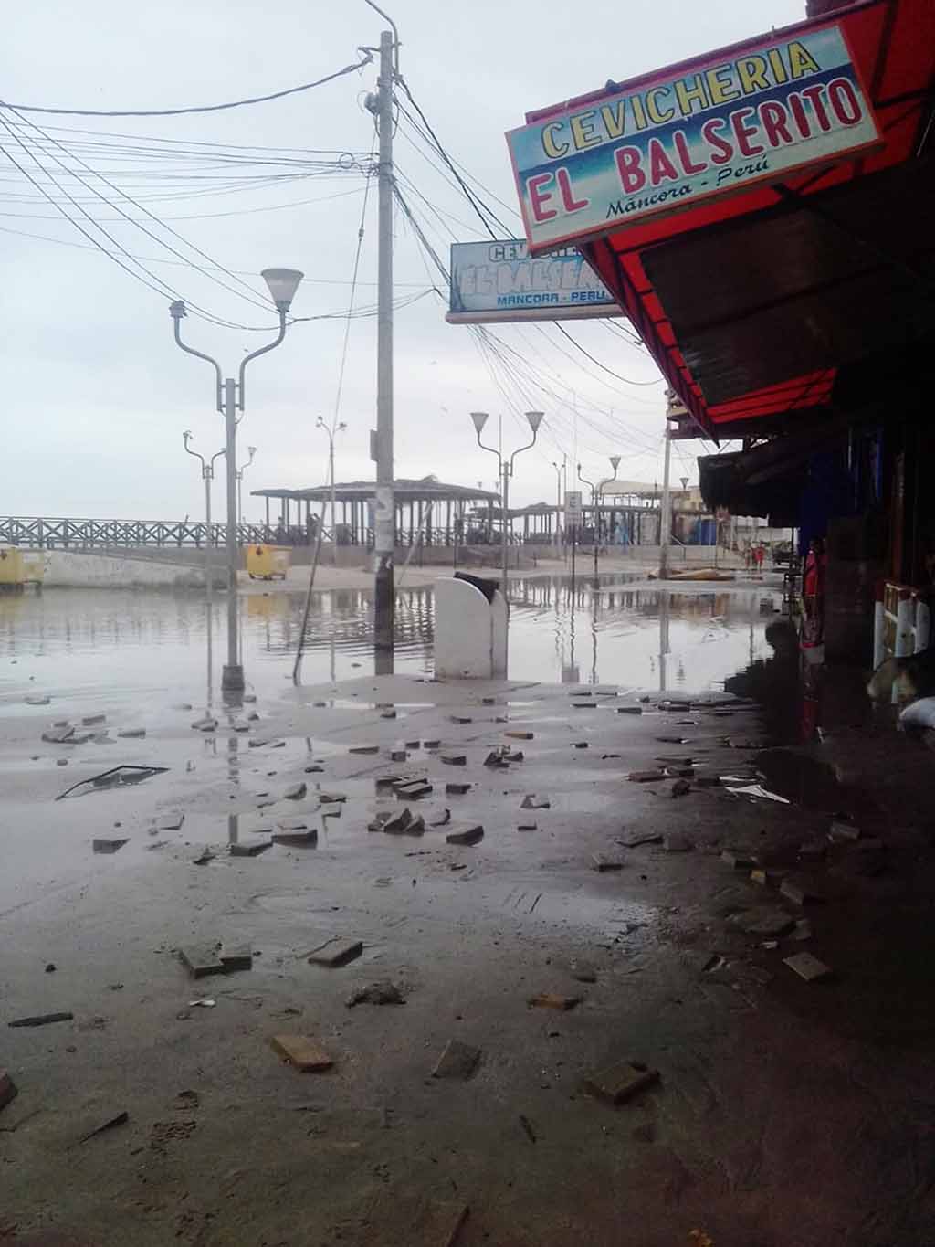 mancora oleajes 1