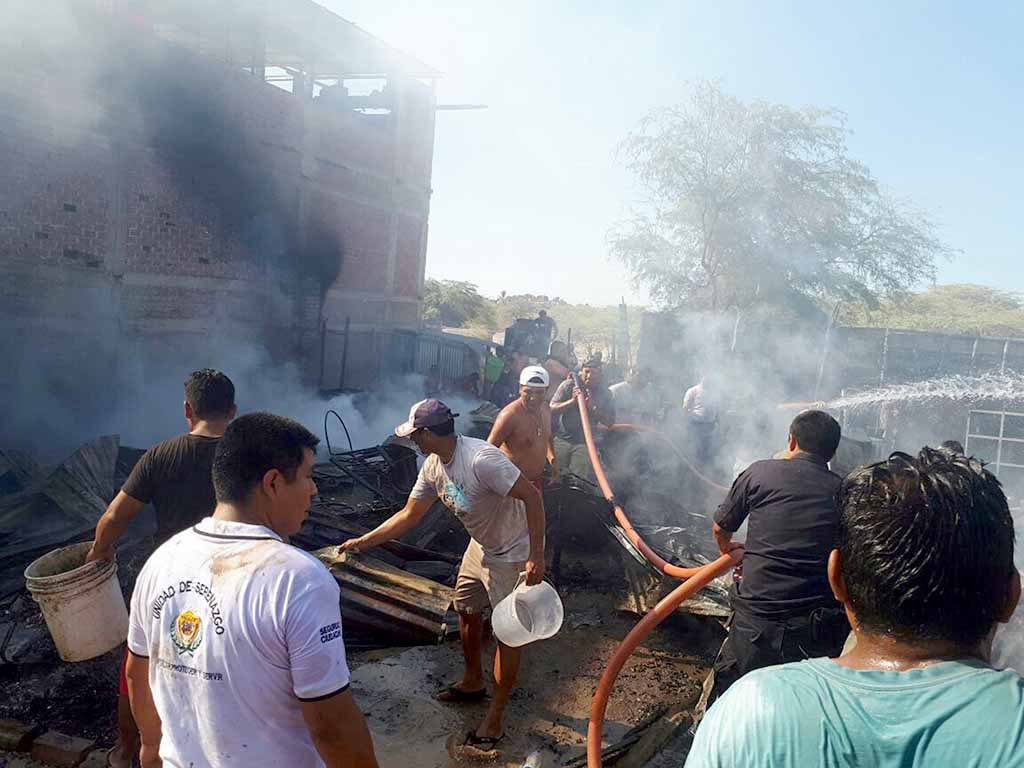 incendio en mancora 1