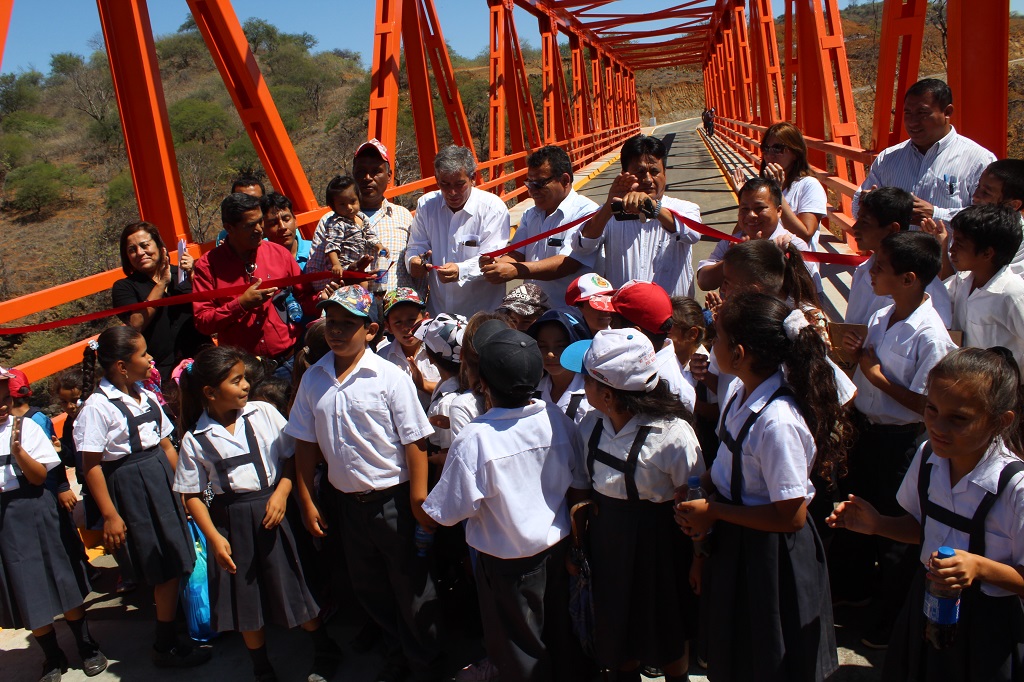 Puente Suyo 02
