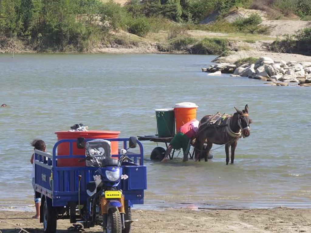 Agua del rio Chira