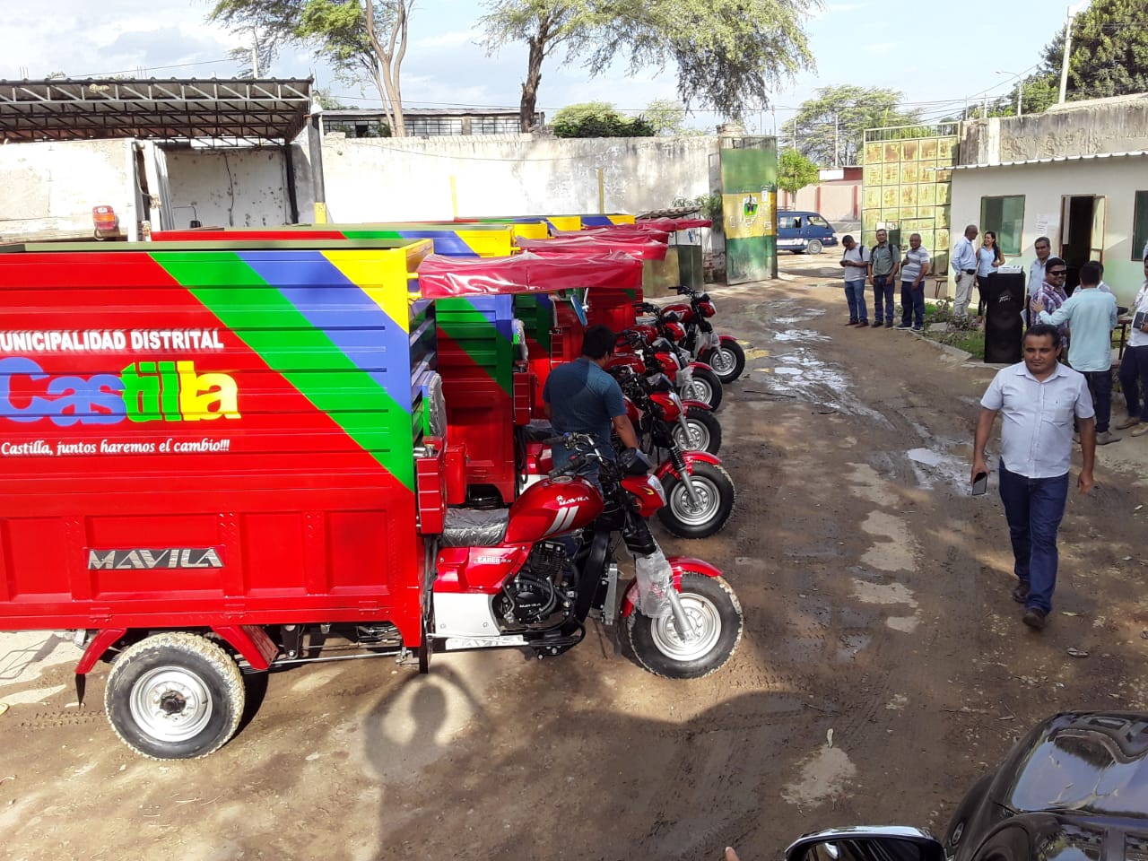 Piura: Sistema de recojo de basura mejora con cinco nuevos motofurgones en distrito de Castilla
