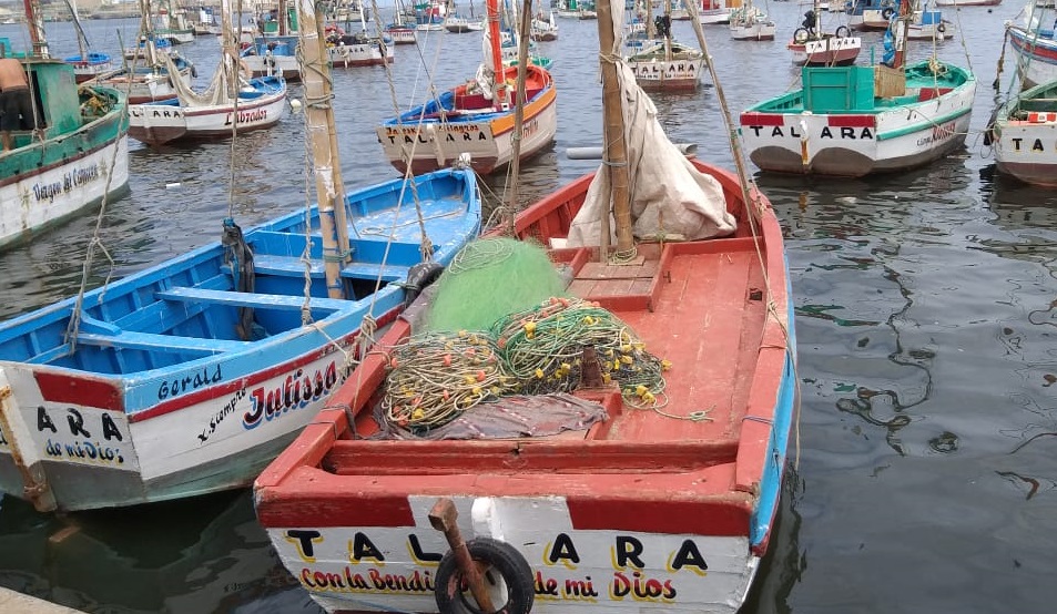Pescadores artesanales reciben de Petroperú sistemas de frío para embarcaciones