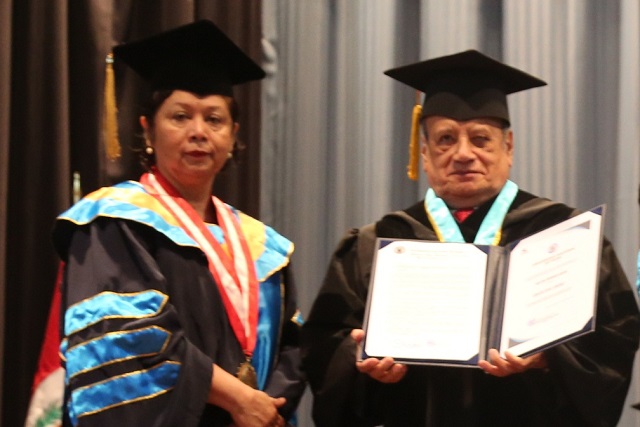 Ada Gallegos y Sinecio Lopez