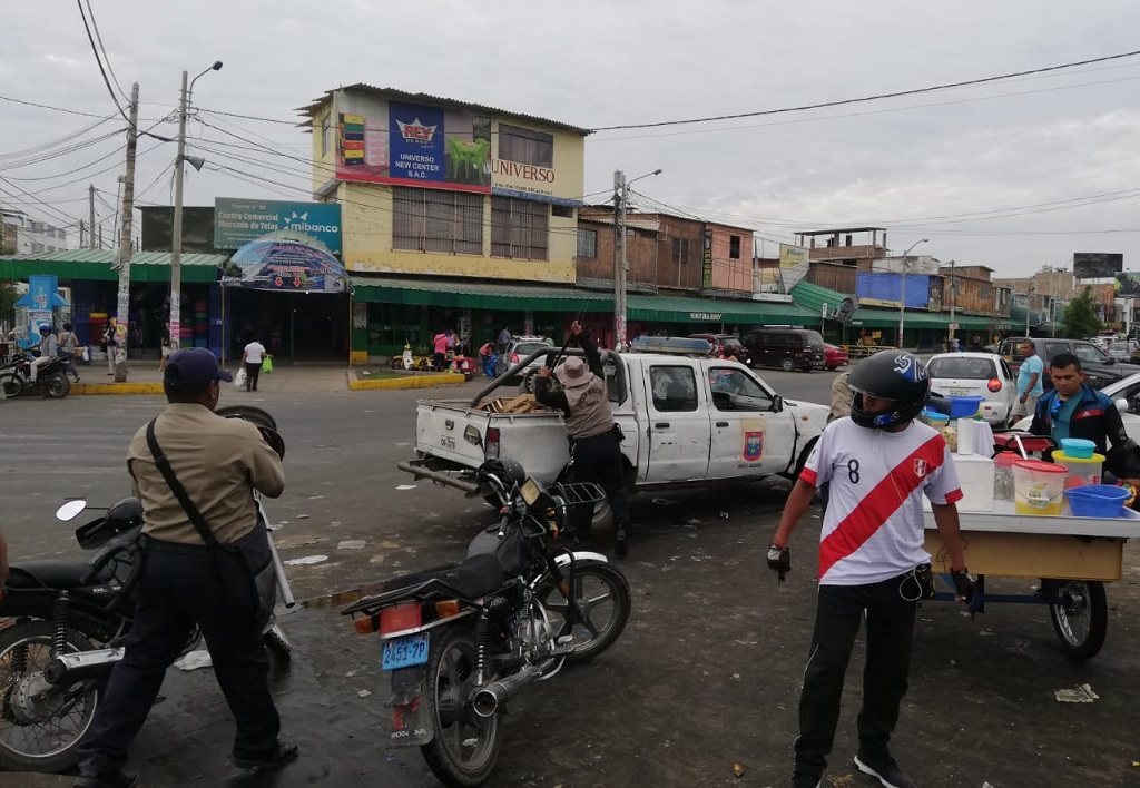 Desalojo de ambulantes en Piura