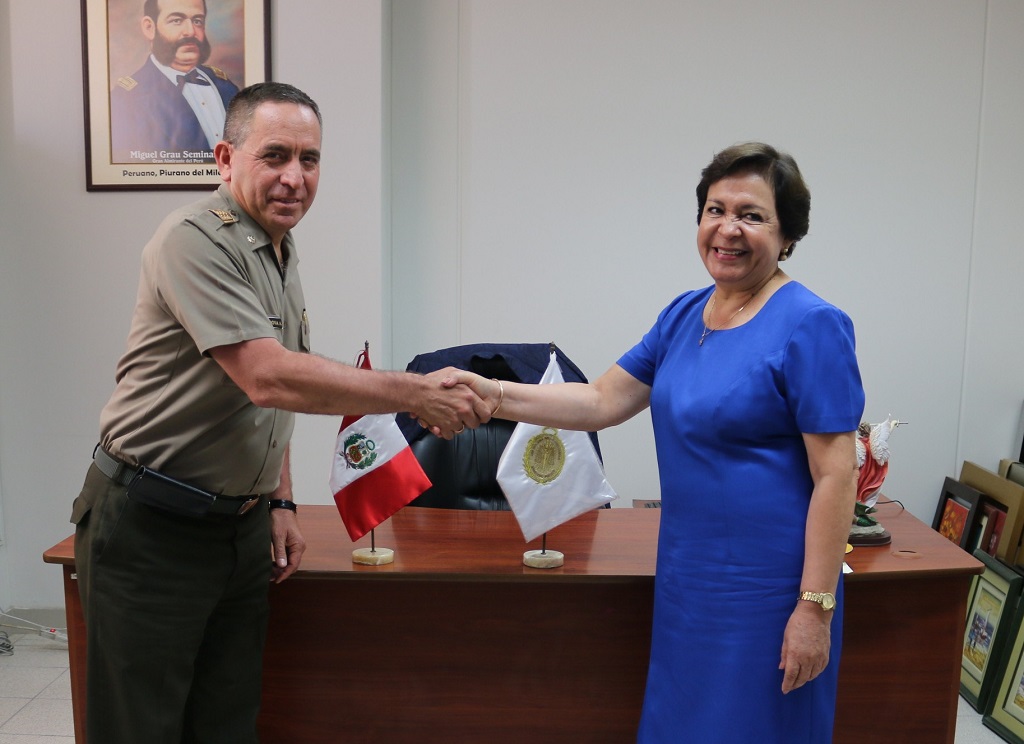 Fiscalía de Piura, coordina acciones con Ejército