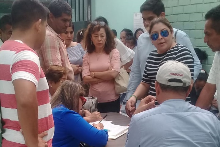 Contratados CAS y locadores presentaron denuncia en Comisaría Algarrobos