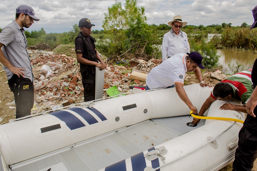 Botes de emergencia para poblaciones ribereñas del río Piura