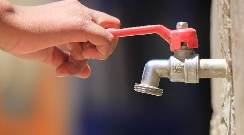 Mayor consumo de agua potable por estación