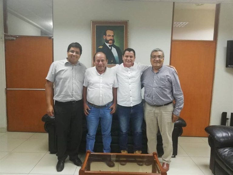 Gobernador y alcalde Talara