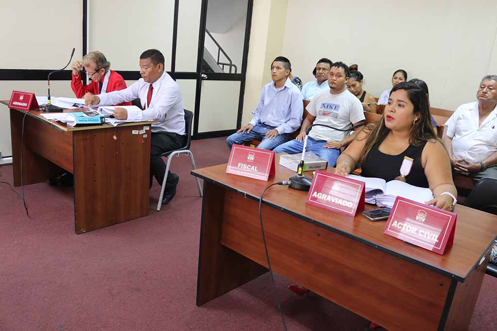 Jinmy Juan Carlos Umbo Jimenez y Carlo Armando Vivanco Saenz