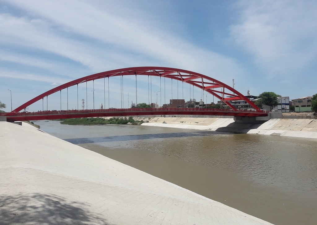 Rio Piura altura Puente Rojo