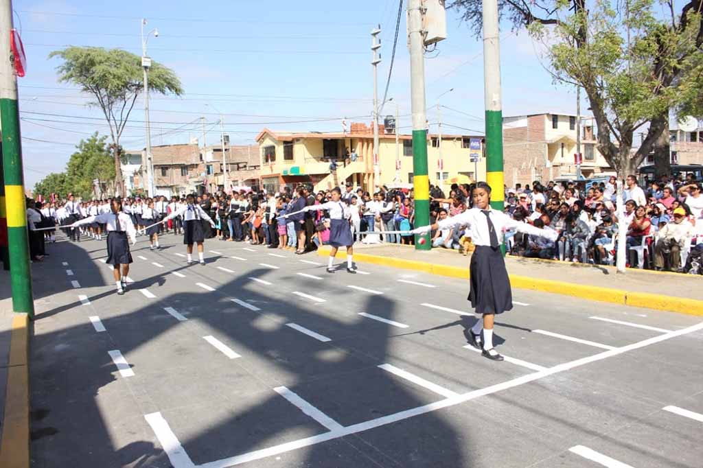 desfile fiestas patrias castilla 3
