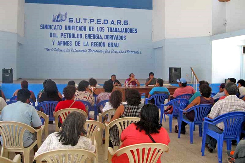 Talara: trabajadores petroleros anuncian paro reclamando incremento laboral