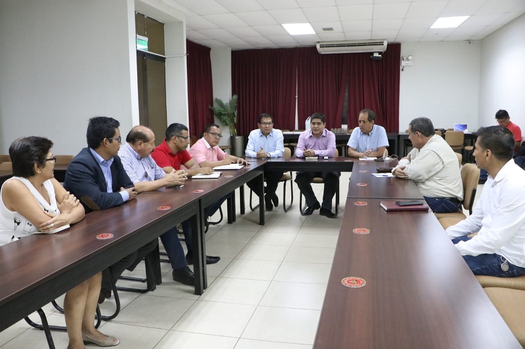 Directivos Colegio Ingenieros de Piura y Director Ejecutivo de la Reconstrucción