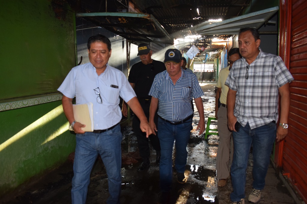 Incendio mercado Acapulco de Talara ocurrió en la madrugada del 21 marzo