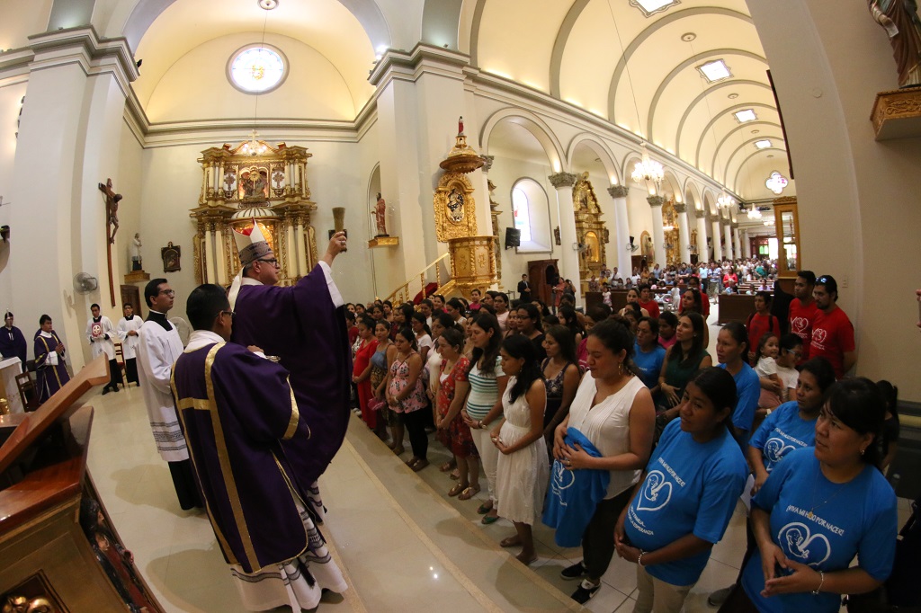 Monsenor Madres Gestantes