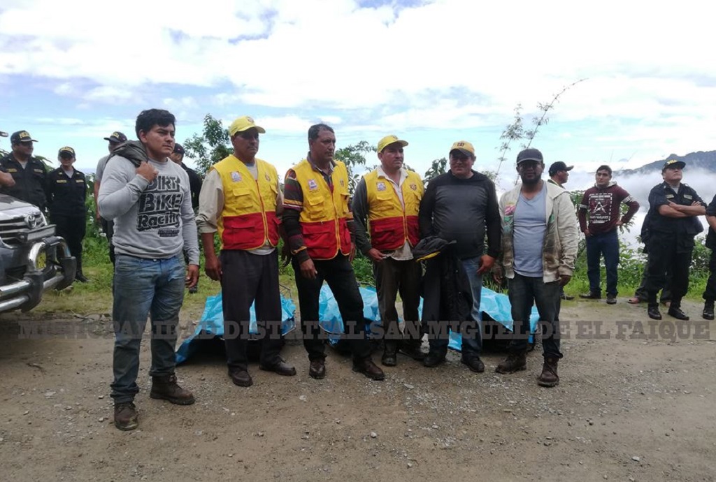 Rescate de cuerpos en accidente ocurrido en Canchaque | Fotografías Municipalidad San Miguel del Faique