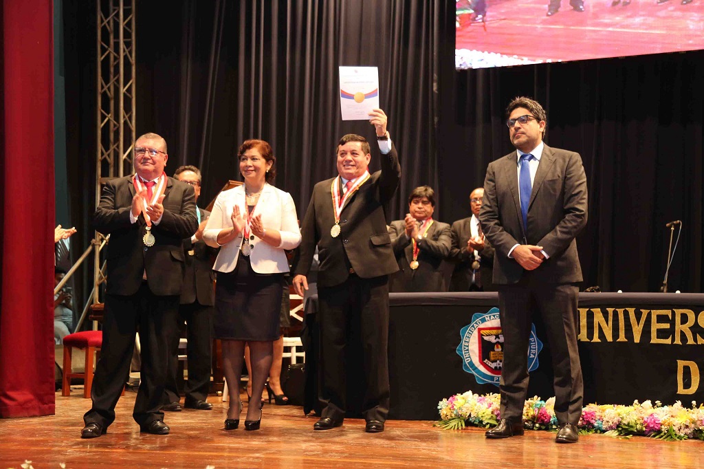 Licenciamiento Universidad Nacional de Piura