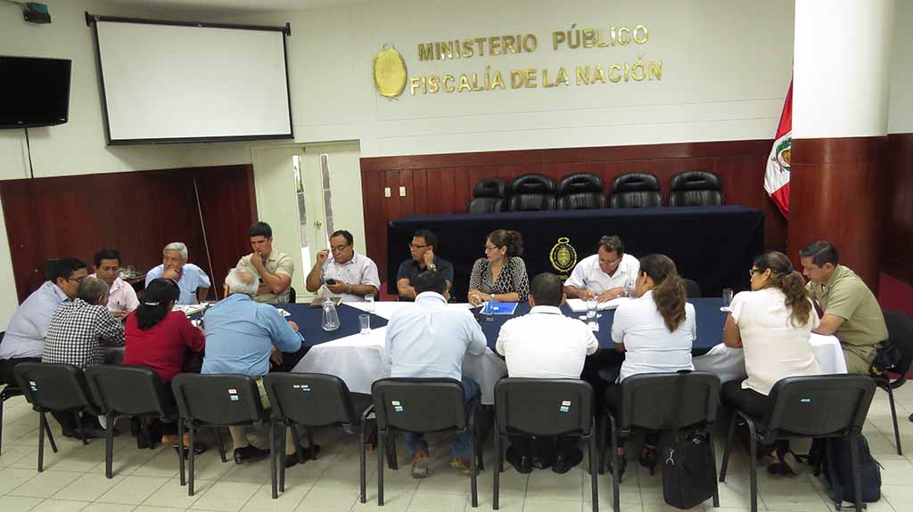 instalan mesa trabajo 1