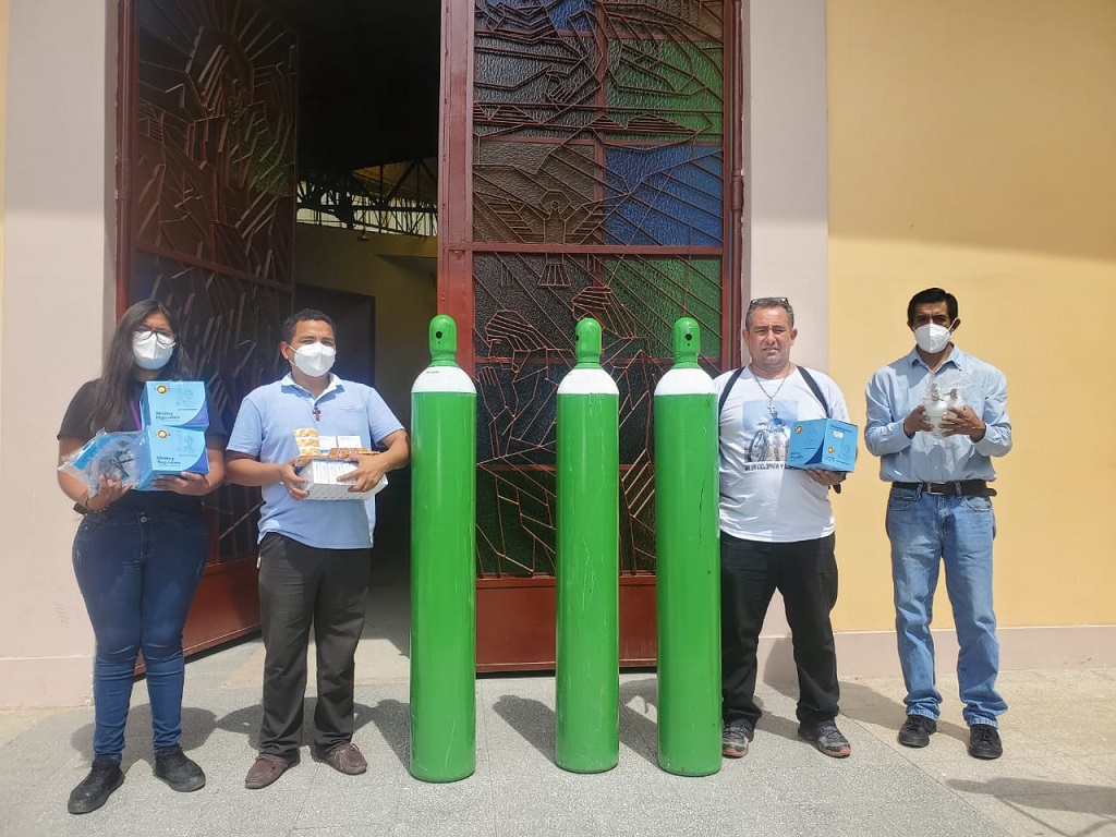 Donacion oxigeno Iglesia1