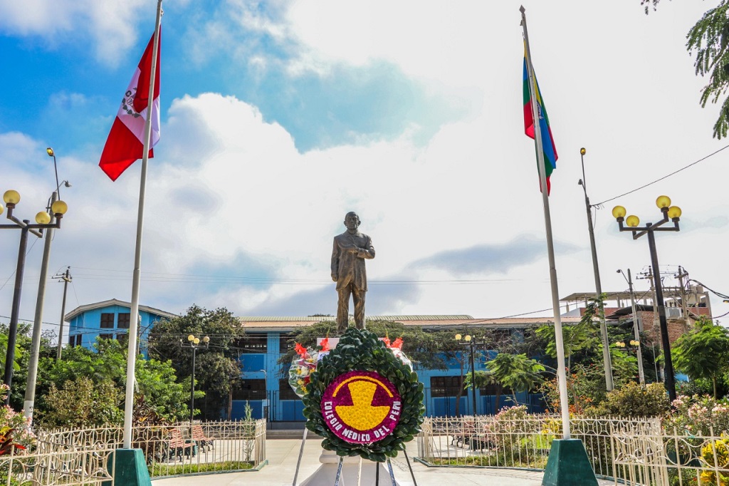 Plaza Cayetano Heredia Catacaos