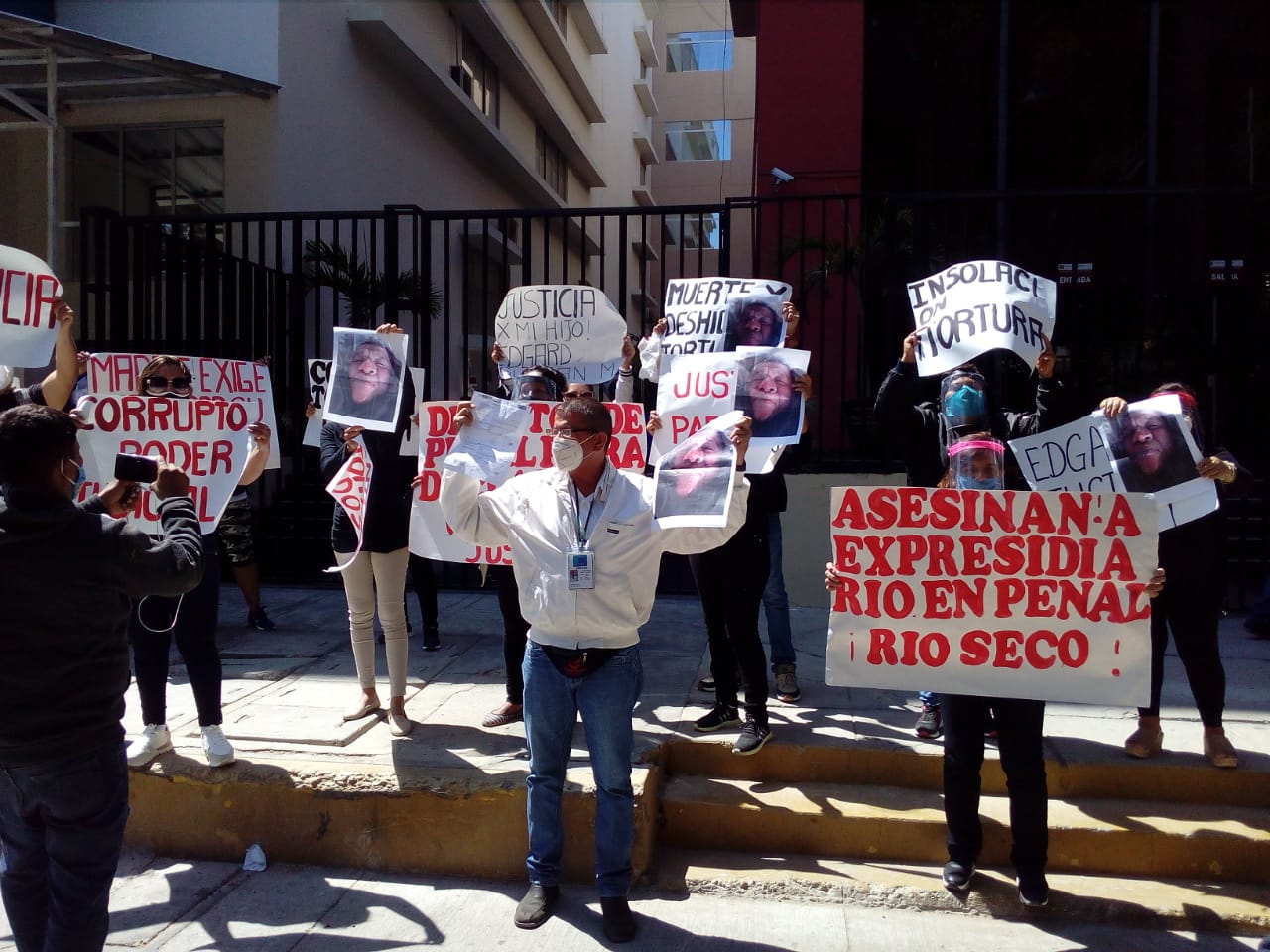 Piura: grupo de talareños solicitan investigación y sanción por muerte de interno