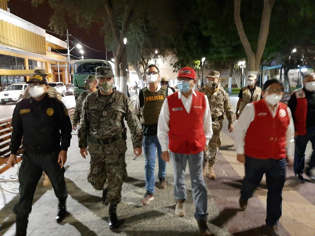 Ministro de Agricultura verificó en Piura cumplimiento del toque de queda