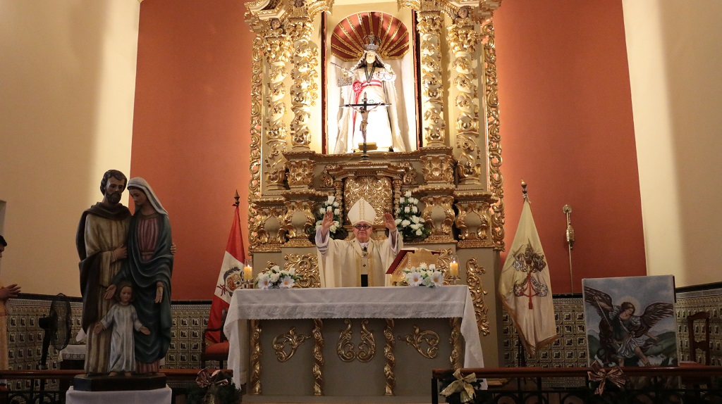 Monsenor Jose Antonio Eguren 05