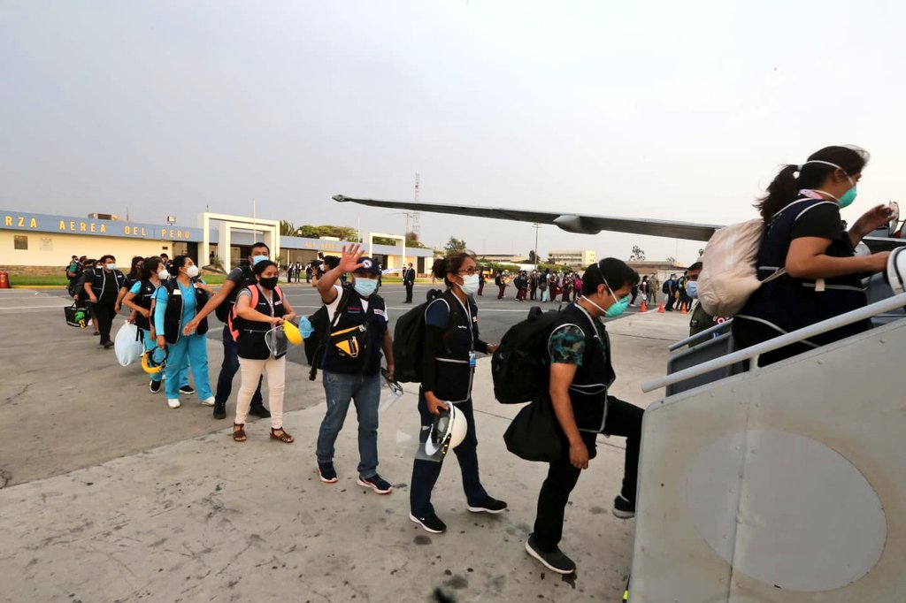 profesionales llegan a piura 1