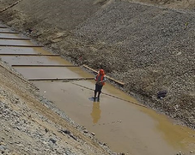 Cuestionan lentitud en trabajos de canal Daniel Escobar