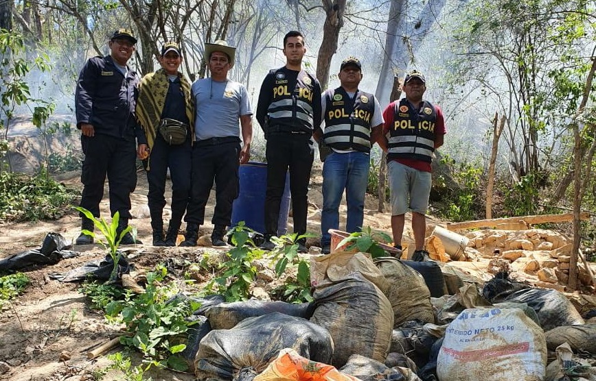 Decomisan material usado en minería ilegal en sector Cruceta en Tambogrande
