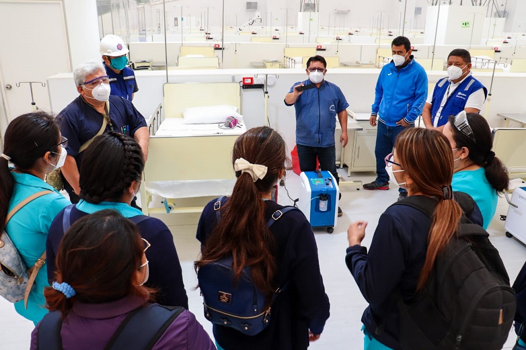 Personal de hospital 'La Videnita' es capacitado en uso de concentradores de oxígeno