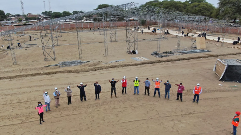 Autoridades satisfechas con el avance de la instalación del hospital temporal COVID-19 en Piura y Sullana