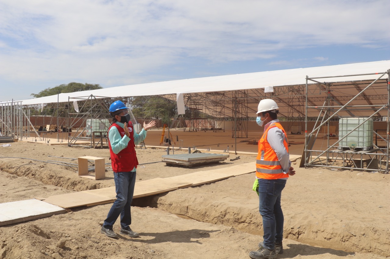 Piura: supervisan avances de hospitales temporales que construye Autoridad de la Reconstrucción con Cambios