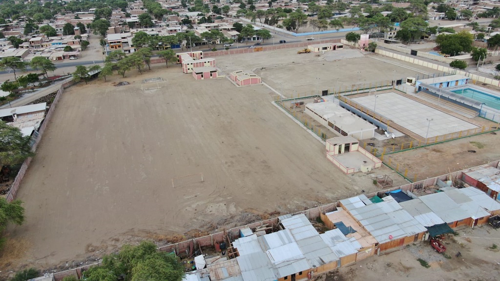 Autoridad para la Reconstrucción con Cambios inicia instalación de 240 camas hospitalarias en La Videnita