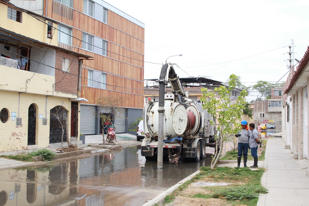EPS Grau resuelve desborde de desagües por paralización de Cámara de Bombeo