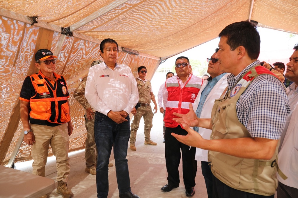 Ministro de Vivienda visita la ciudad de Piura