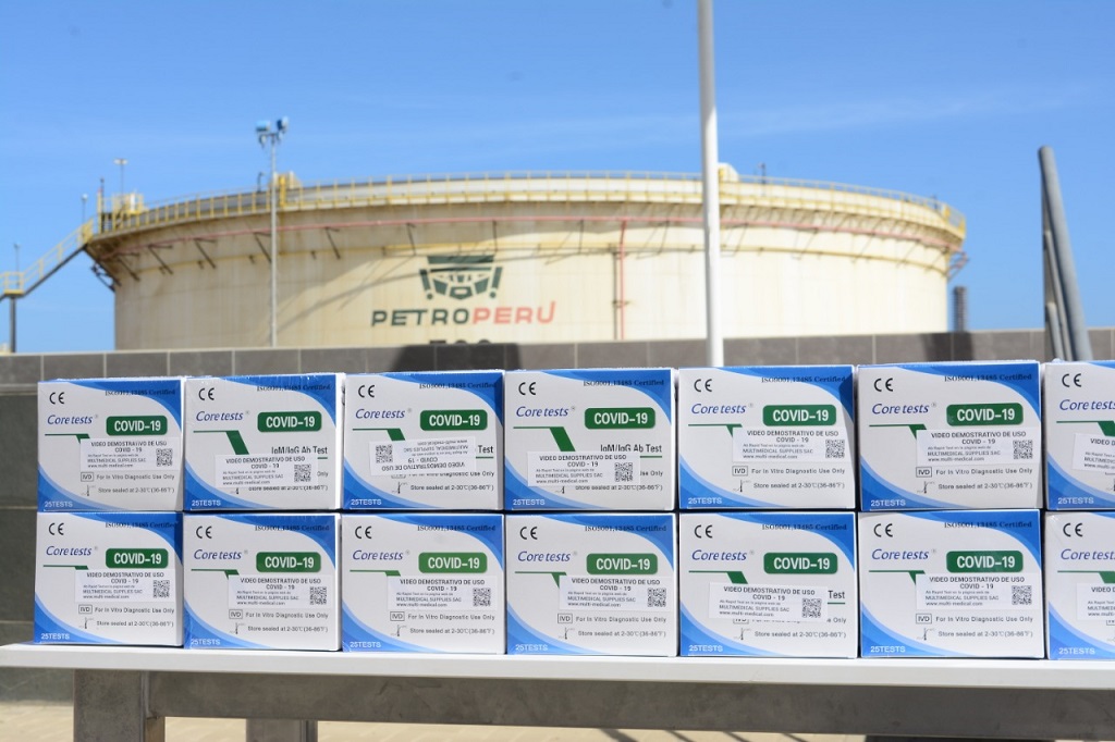 PETROPERÚ entrega 5 mil kits de pruebas rápidas a establecimiento de salud de Talara