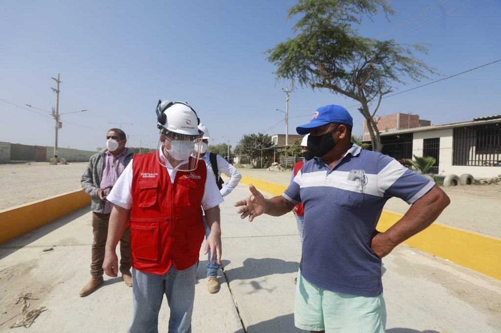 Contraloría realiza supervisión de obra en sector Veintiséis de Octubre