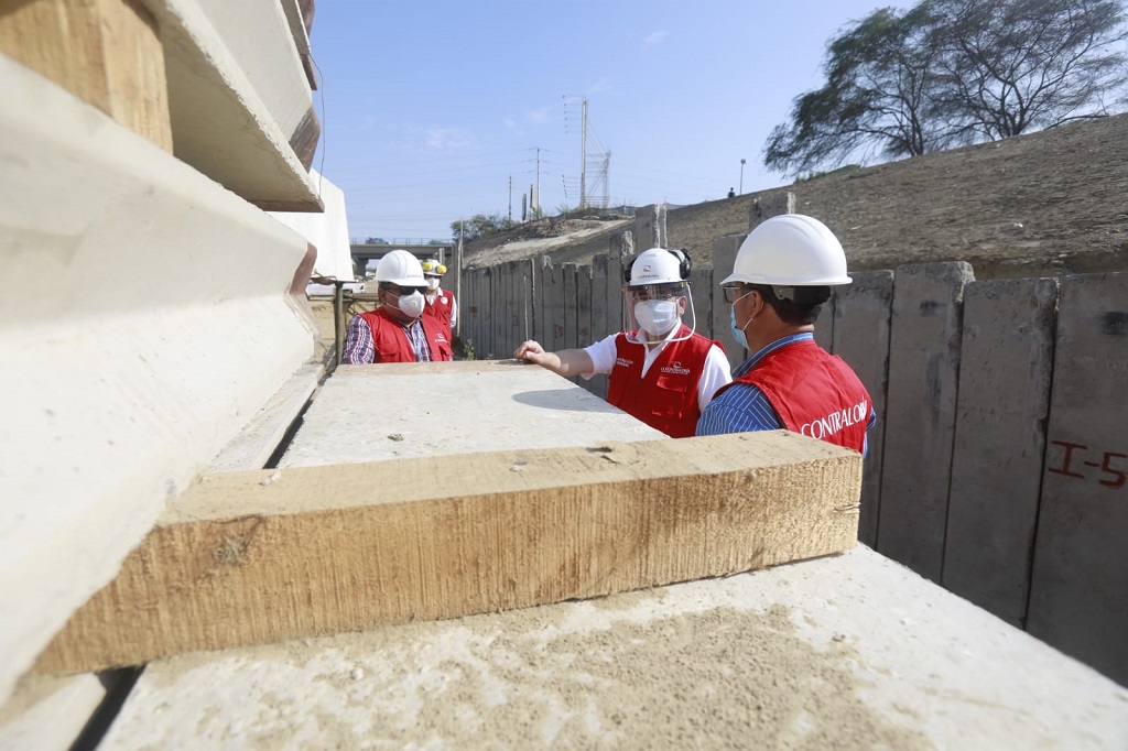 Contraloría realiza labores de supervisión en obra del rio Piura