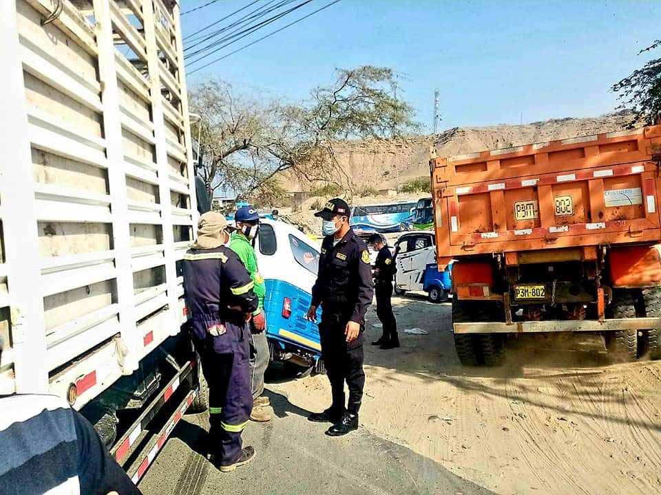 choque entre recolector y mototaxi 1