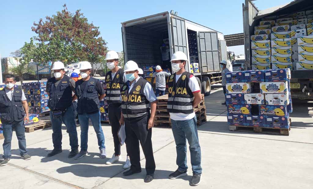 camion con pitahaya 2