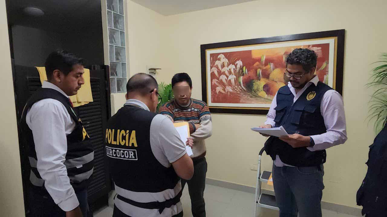 intervienen a exfuncionarios1