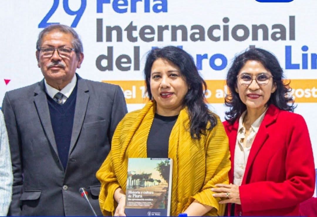 presentan libro udep